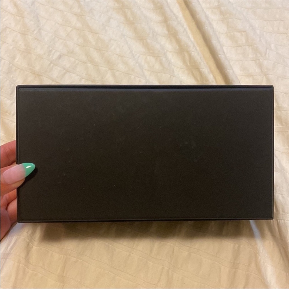 Chanel Box - Picture 3 of 3